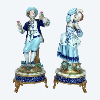 Capodimonte Pair of late 19th century porcelain figurines