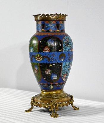 Vaso in Bronzo Dorato e Smalti - Fine XIX Secolo