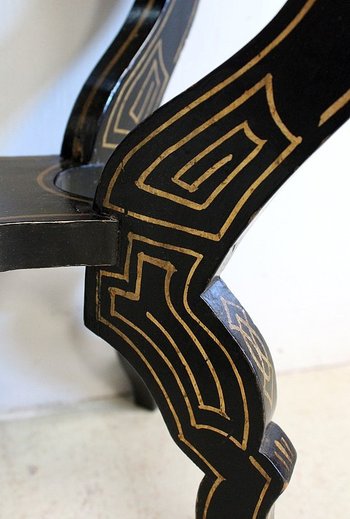 Piccola operaia in legno annerito e decorazioni asiatiche, periodo Napoleone III - XIX secolo