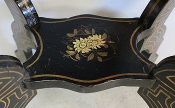 Piccola operaia in legno annerito e decorazioni asiatiche, periodo Napoleone III - XIX secolo