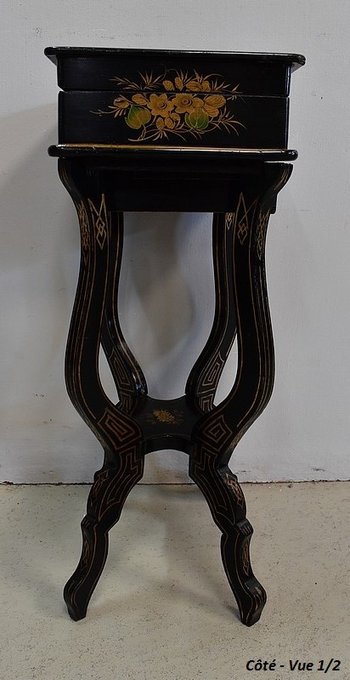 Piccola operaia in legno annerito e decorazioni asiatiche, periodo Napoleone III - XIX secolo