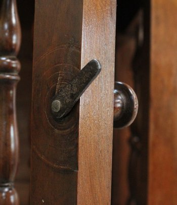 Authentique Petite Panetière en Noyer, époque Louis Philippe - Milieu XIXe
