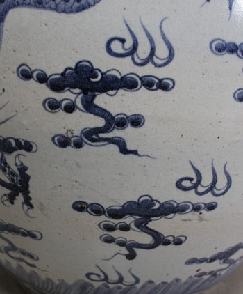Large Ceramic Vase. Oriental decorations, origin China - XXth