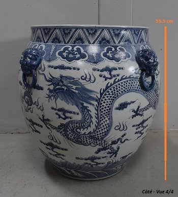 Large Ceramic Vase. Oriental decorations, origin China - XXth