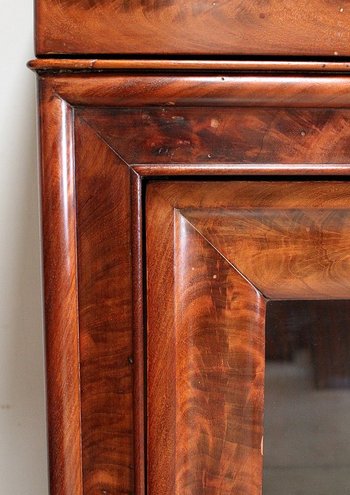 Small Mahogany veneered display case, Restoration period - Mid 19th century