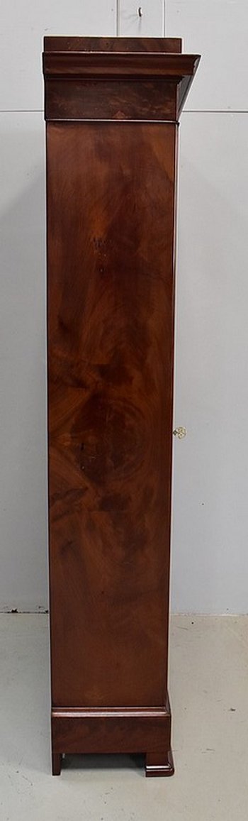 Small Mahogany veneered display case, Restoration period - Mid 19th century