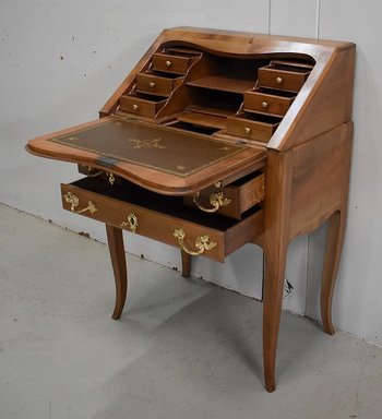 Small sloping desk in cherry wood, Louis XV style - End of XIXth century
