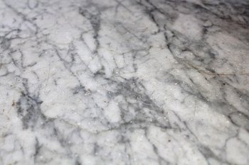 Consolle di proprietà, in noce massiccio, Periodo di restauro - Inizio XIX secolo