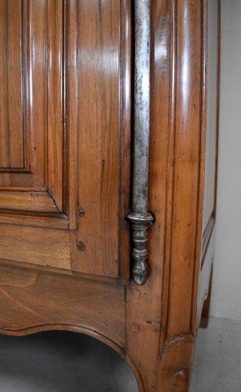 Buffet de Boiserie en Noyer, goût Transition – XVIIIe