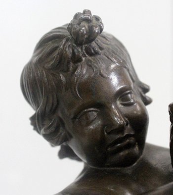 Bronzo di Putto che regge un'oca, di A. Collas - XIX secolo