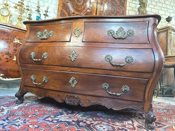 COMMODE DE PORT 18ème DE FORME TOMBEAU
