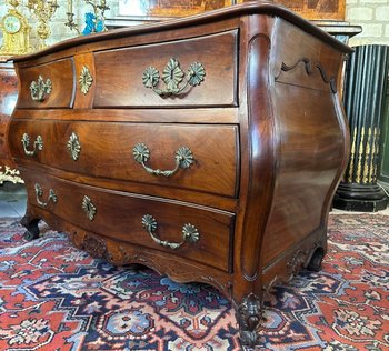 COMMODE DE PORT 18ème DE FORME TOMBEAU