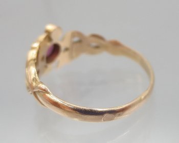 Bague Grenat Et Perles, XIXe Siècle.