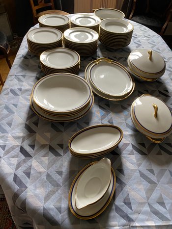 Table service 47 plates, Limoges