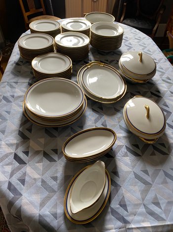 Table service 47 plates, Limoges