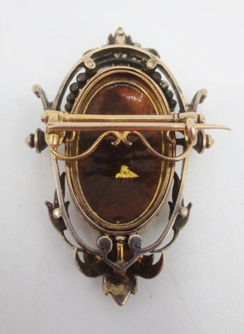 Broche Napoléon III En Or, Argent Et émail.