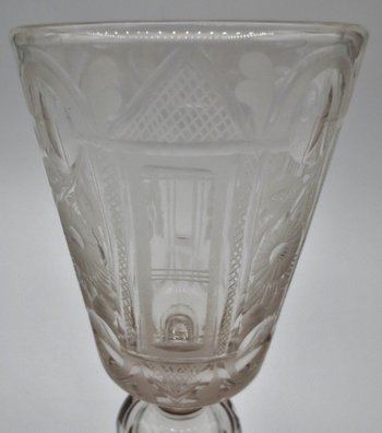 Verre à Jambe XVIIIe Siècle.