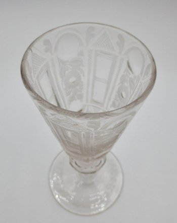 Verre à Jambe XVIIIe Siècle.