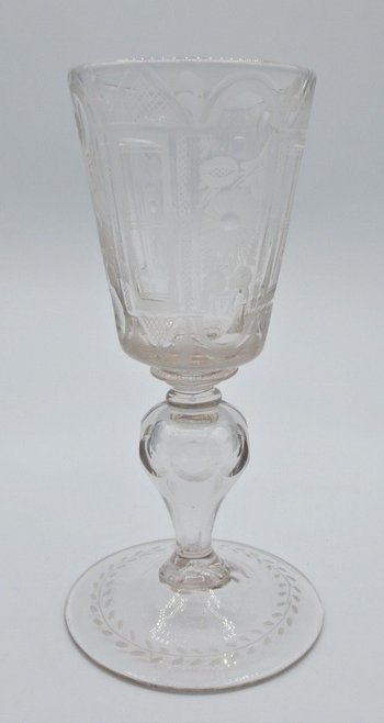 Verre à Jambe XVIIIe Siècle.