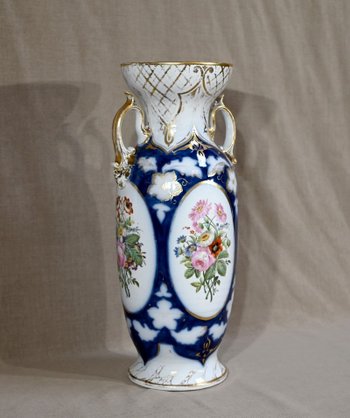 Bedeutende Vase aus Bayeux-Porzellan - Ende des 19. Jahrhunderts