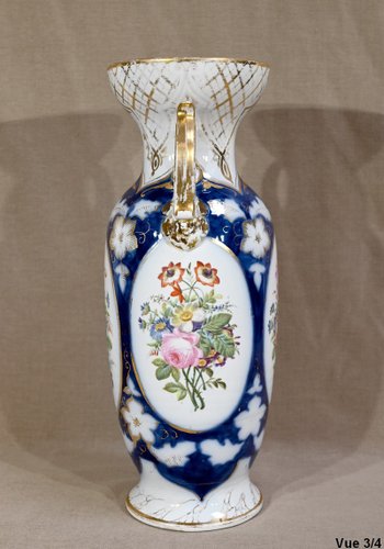 Bedeutende Vase aus Bayeux-Porzellan - Ende des 19. Jahrhunderts