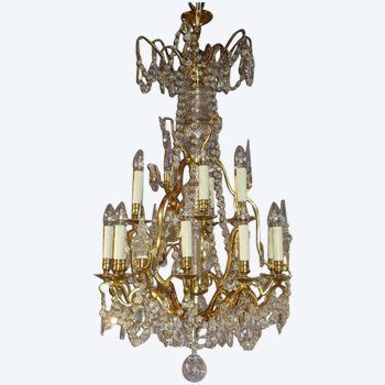 15-Light Chandelier In Gilt Bronze And Crystals.