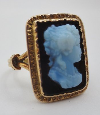 Anello Fine del XIX secolo.