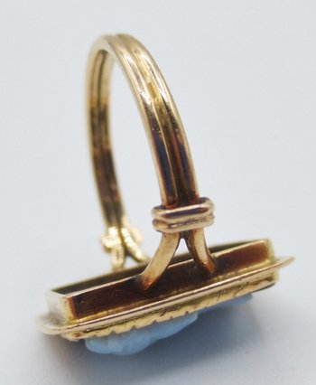 Anello Fine del XIX secolo.