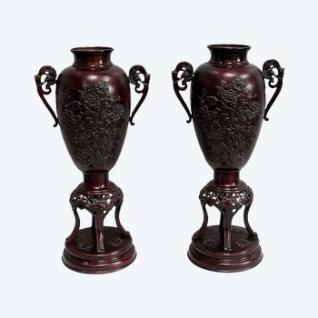 Paire de Hauts Vases en Bronze, Origine Chine – Fin XIXe