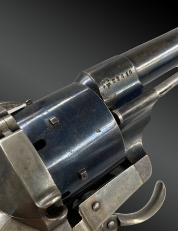 Revolver a percussione, sicurezza per cani, di Eugène LEFAUCHEUX Francia circa 1870.