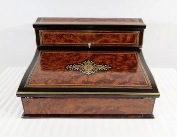 Travel case in Thuya magnifying glass, Napoleon III period – Mid-19th century