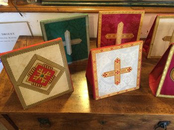 6 bourses de corporal 