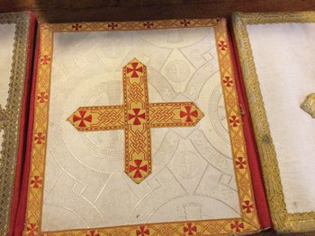 6 bourses de corporal 