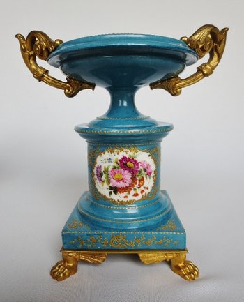 Porcelain Cassolettes, Attributed to Jacob Petit.