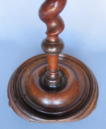 Sellette Porte Lumière, 17th century.
