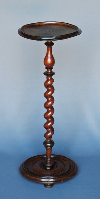 Sellette Porte Lumière, 17th century.