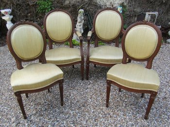 Mobilier De Salon