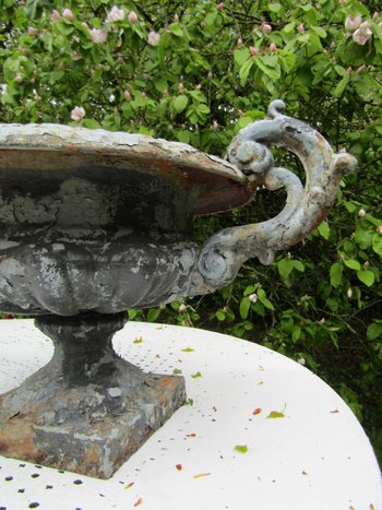 Pair of basins