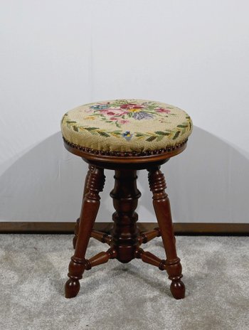 Solid Walnut Piano Stool - Late 19th century