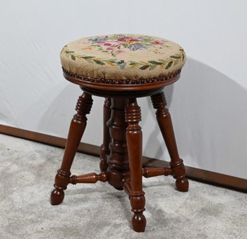 ② Tabouret de piano - Bois noirci, Tapisserie - Seconde moitié — Antiquités