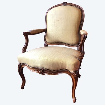 Estampillé Nogaret, fauteuil à la Reine, époque Louis XV