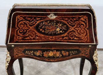 Scrivania inclinata in legno pregiato, periodo Napoleone III - metà del XIX secolo