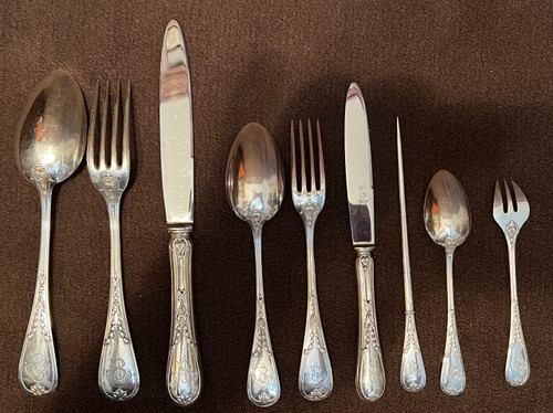 E.Puiforcat Bedeutende 186-teilige Menage aus massivem Silber im Louis-XVI-Stil