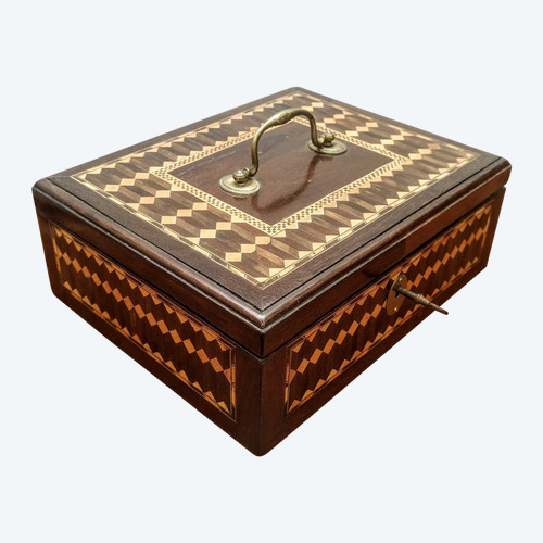 Coffret marqueté