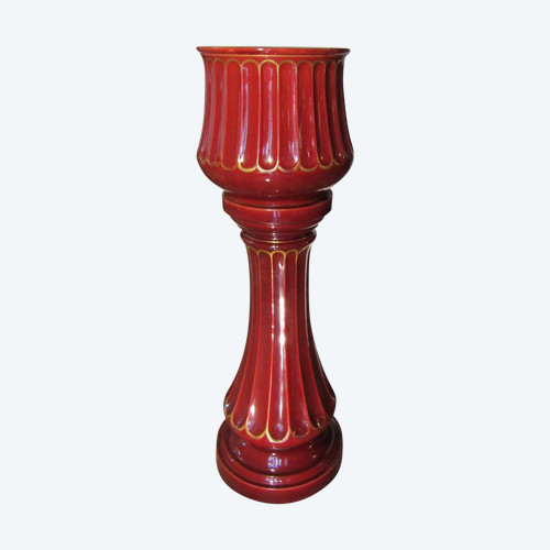 Pot cover on column