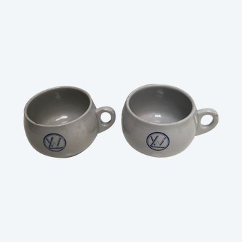 Pair of WAGONS-BITS breakfast cups in GIEN