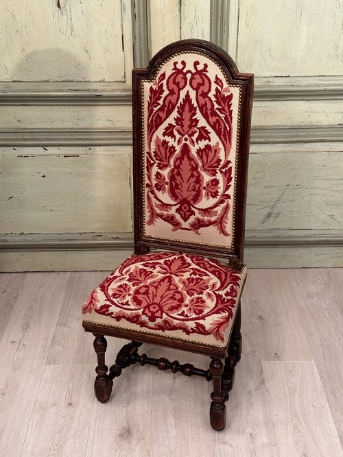 Chair In Walnut from Louis XIII period XVIIth century