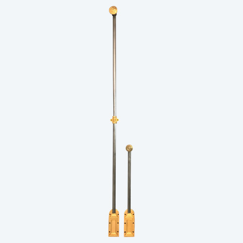 Targetschlösser aus vergoldeter Bronze XIX.