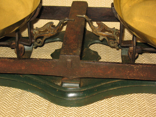 Very large cast iron scale Béranger in Lyon of range 60 kg 19th century