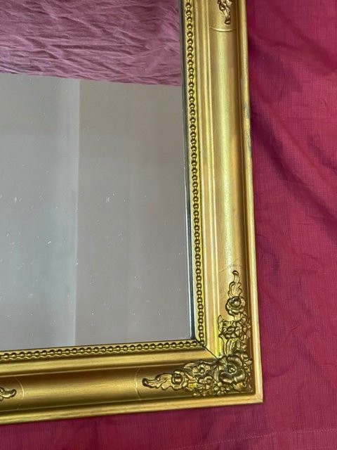 Specchiera piccola in stucco e legno dorato stile Luigi Filippo del XIX secolo